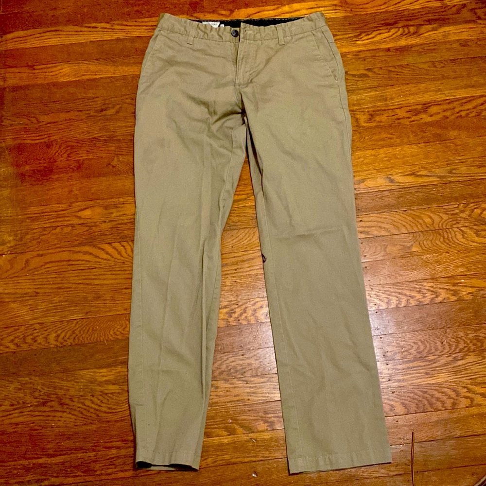 Volcom men’s khakis. Good used condition